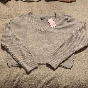 Grey sweater crop top